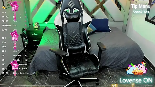 Snapshot of Nahomi-Hill chatting on February 2, 2025, 2:17 am Nahomi-Hill online show from February 2, 2025, 2:17 am