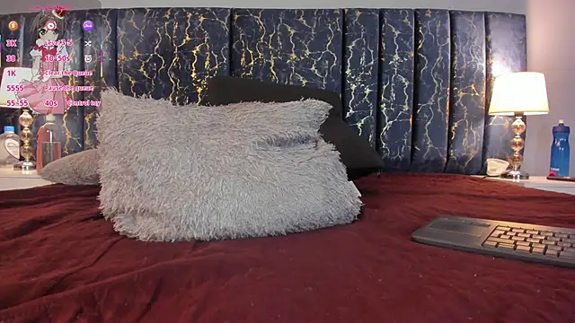 Snapshot of Sophia_Lemos chatting on October 31, 2025, 12:06 pm Sophia Lemos online show from October 31, 2025, 12:06 pm