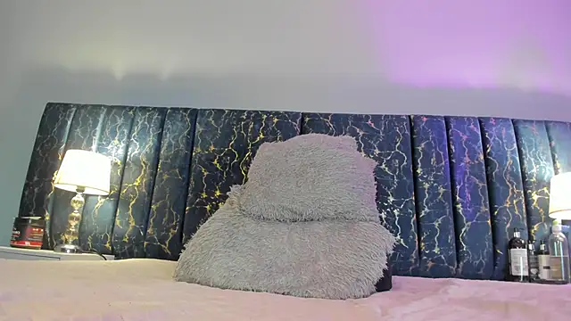 Snapshot of Sophia_Lemos chatting on November 13, 2025, 1:10 pm Sophia Lemos online show from November 13, 2025, 1:10 pm