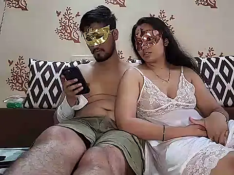 Snapshot of mumbaicouple28 chatting on March 15, 2025, 10:13 am mumbaicouple28 online show from March 15, 2025, 10:13 am