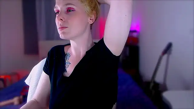 Snapshot of MissSeverina chatting on September 13, 2025, 7:24 pm MissSeverina online show from September 13, 2025, 7:24 pm