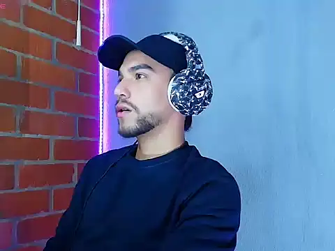 Leandro valenzuela online show from September 17, 2025, 9:00 am