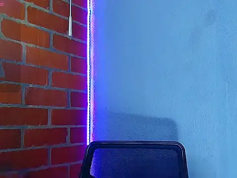 Leandro valenzuela online show from September 18, 2025, 12:23 am