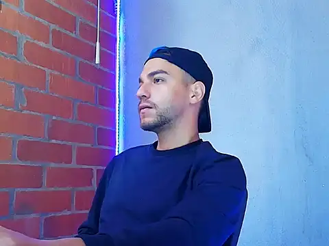 Leandro valenzuela online show from November 6, 2025, 3:02 pm