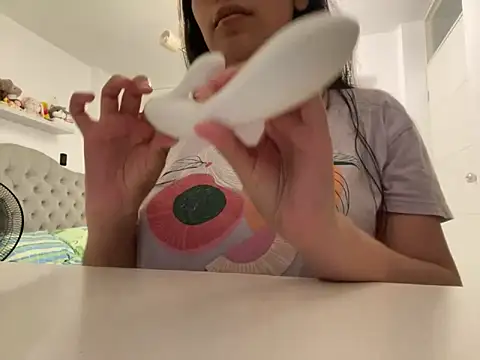 Snapshot of ForeverLola2024 chatting on March 4, 2025, 4:06 am ForeverLola2024 online show from March 4, 2025, 4:06 am