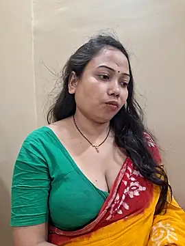 DREAM GIRL-30 online show from April 17, 2026, 4:32 pm