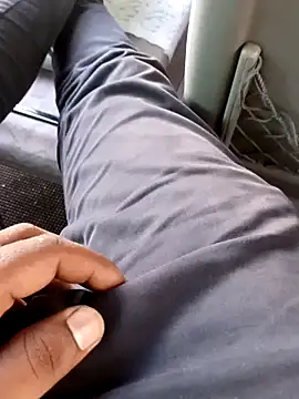 Snapshot of walkollanew99 chatting on December 6, 2024, 9:54 am walkollanew99 online show from December 6, 2024, 9:54 am