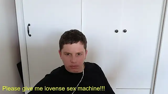 Snapshot of BigL0ve chatting on April 25, 2026, 4:48 am BigL0ve online show from April 25, 2026, 4:48 am