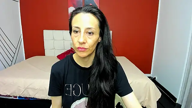 Snapshot of Abrillee1 chatting on December 29, 2024, 11:18 am Abrillee1 online show from December 29, 2024, 11:18 am