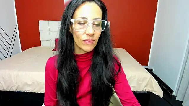 Snapshot of Abrillee1 chatting on January 4, 2025, 10:13 pm Abrillee1 online show from January 4, 2025, 10:13 pm