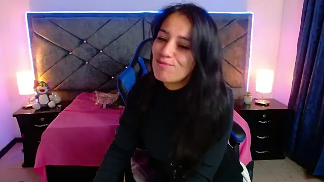 Snapshot of Julietacollins06 chatting on November 6, 2025, 1:12 pm Julietacollins06 online show from November 6, 2025, 1:12 pm