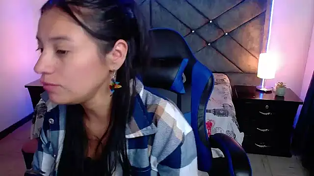 Snapshot of Julietacollins06 chatting on December 3, 2025, 3:54 pm Julietacollins06 online show from December 3, 2025, 3:54 pm