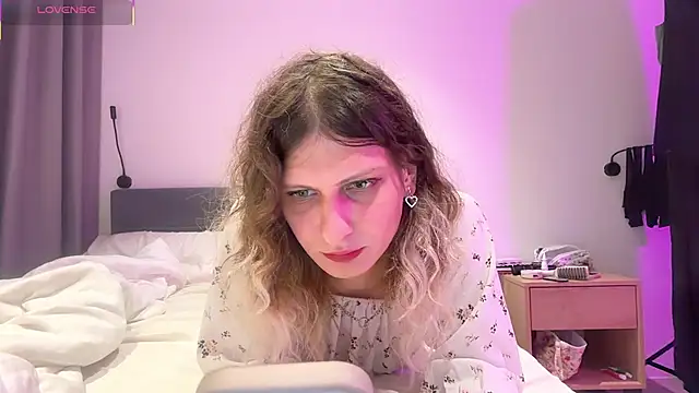 Alice Pinkhead online show from October 23, 2025, 8:57 am