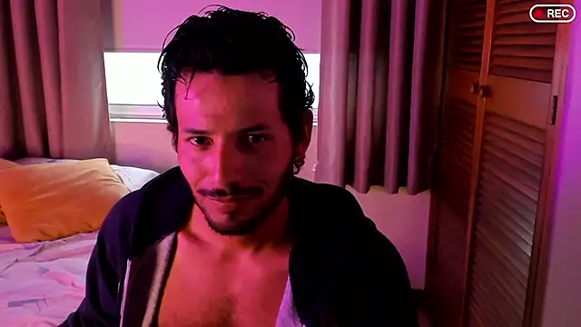 Snapshot of Nicholasrodrii chatting on December 22, 2025, 10:18 pm Nicholasrodrii online show from December 22, 2025, 10:18 pm