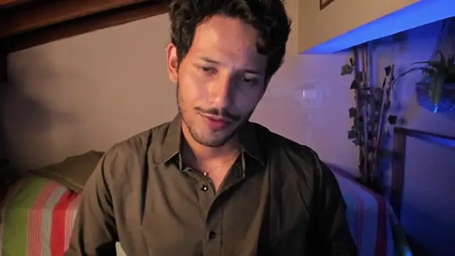 Snapshot of Nicholasrodrii chatting on April 16, 2026, 1:06 am Nicholasrodrii online show from April 16, 2026, 1:06 am