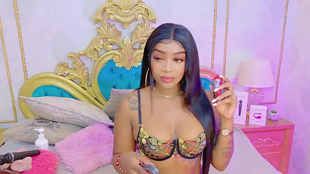 Snapshot of SalomeRestrepo chatting on November 29, 2025, 6:38 am SalomeRestrepo online show from November 29, 2025, 6:38 am