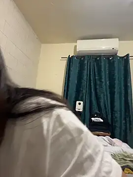 yourbootygirl online show from April 2, 2026, 3:31 pm