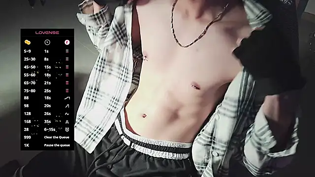 Snapshot of FEIYU001 chatting on February 27, 2025, 1:38 pm FEIYU001 online show from February 27, 2025, 1:38 pm