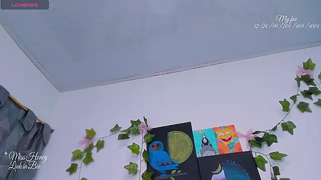 Mxss Honey online show from February 6, 2026, 2:27 am