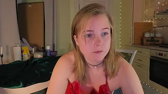 Snapshot of mary_ton chatting on November 27, 2025, 6:04 am mary ton online show from November 27, 2025, 6:04 am