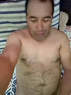 Snapshot of Piter1022 chatting on February 12, 2026, 10:05 pm Piter1022 online show from February 12, 2026, 10:05 pm