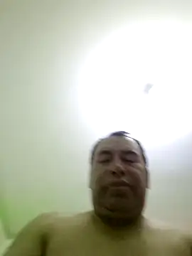 Snapshot of Piter1022 chatting on February 25, 2026, 12:42 am Piter1022 online show from February 25, 2026, 12:42 am