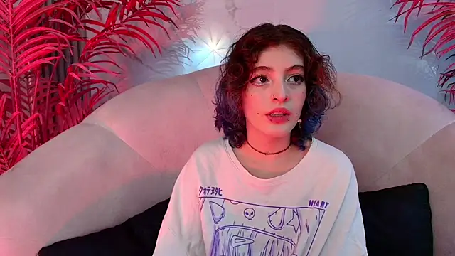 Snapshot of EvaHalsey chatting on November 27, 2025, 7:49 pm EvaHalsey online show from November 27, 2025, 7:49 pm