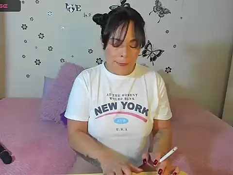 Snapshot of MIA_BIANCCO chatting on January 26, 2025, 11:18 pm MIA BIANCCO online show from January 26, 2025, 11:18 pm