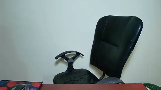 Snapshot of Srabontii chatting on April 1, 2026, 1:41 pm Srabontii online show from April 1, 2026, 1:41 pm