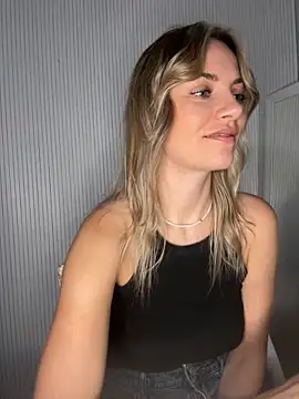 Milla  one online show from October 20, 2025, 7:20 am