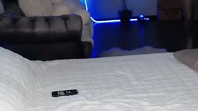 Denny Brenda online show from September 27, 2025, 4:56 pm