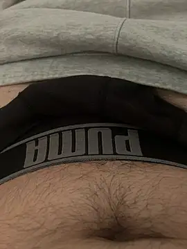 Snapshot of Napoletano17 chatting on February 19, 2026, 1:40 pm Napoletano17 online show from February 19, 2026, 1:40 pm