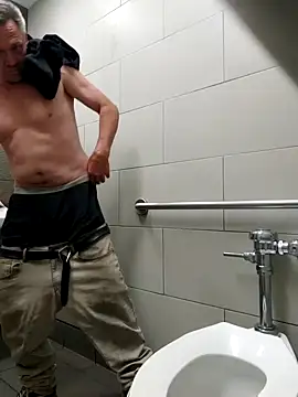 ed44435 online show from October 28, 2025, 4:27 am