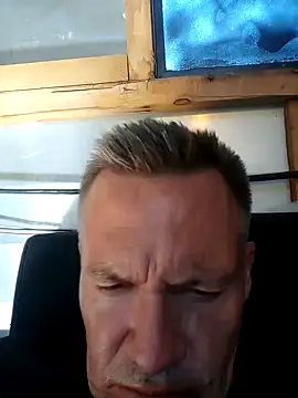 ed44435 online show from November 8, 2025, 6:51 pm