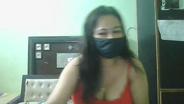 couplesuni online show from May 7, 2026, 3:01 am