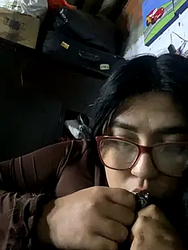 dafne19  online show from November 9, 2025, 5:50 am