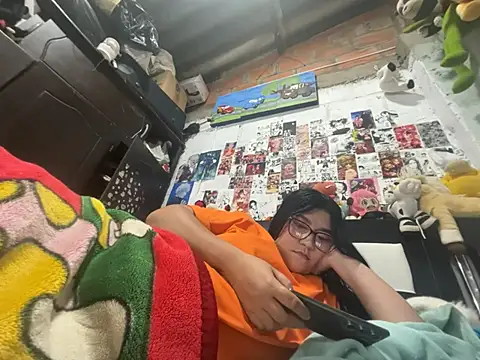 dafne19  online show from March 25, 2026, 1:33 am