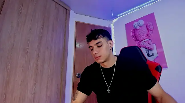 Snapshot of joseph_boy chatting on February 18, 2025, 12:39 pm joseph boy online show from February 18, 2025, 12:39 pm