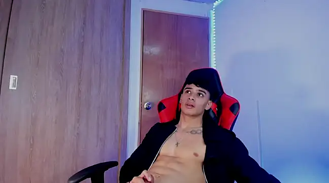 Snapshot of joseph_boy chatting on February 26, 2025, 4:03 pm joseph boy online show from February 26, 2025, 4:03 pm