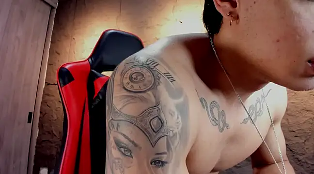 Snapshot of joseph_boy chatting on March 10, 2025, 12:48 pm joseph boy online show from March 10, 2025, 12:48 pm