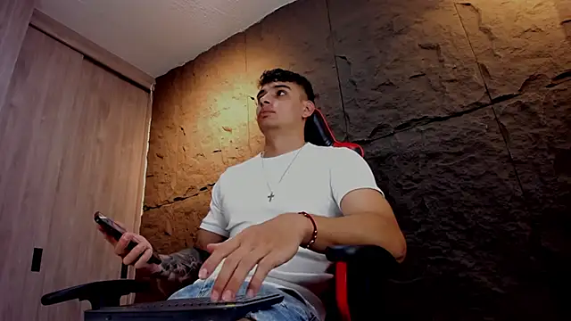 Snapshot of joseph_boy chatting on October 17, 2025, 11:46 am joseph boy online show from October 17, 2025, 11:46 am