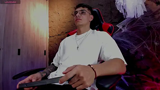 Snapshot of joseph_boy chatting on October 29, 2025, 11:45 am joseph boy online show from October 29, 2025, 11:45 am