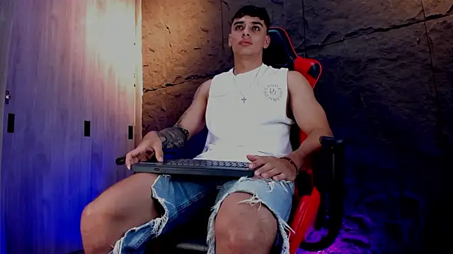 Snapshot of joseph_boy chatting on November 8, 2025, 11:43 am joseph boy online show from November 8, 2025, 11:43 am