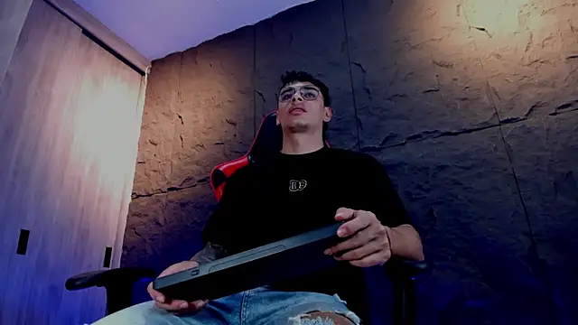 Snapshot of joseph_boy chatting on November 21, 2025, 11:09 am joseph boy online show from November 21, 2025, 11:09 am