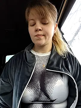 Snapshot of astiSWEET chatting on November 26, 2025, 9:10 am astiSWEET online show from November 26, 2025, 9:10 am