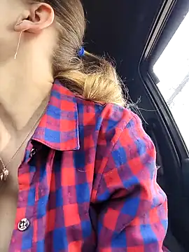 Snapshot of astiSWEET chatting on December 3, 2025, 8:12 am astiSWEET online show from December 3, 2025, 8:12 am