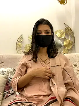 Snapshot of MaYaa__11 chatting on November 21, 2025, 6:56 am MaYaa 11 online show from November 21, 2025, 6:56 am