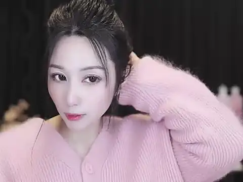 Nuyoah-77 online show from February 11, 2026, 3:17 pm