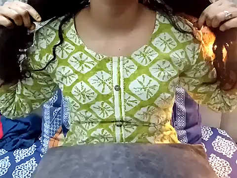 GoldnessAishu online show from December 7, 2024, 6:04 pm