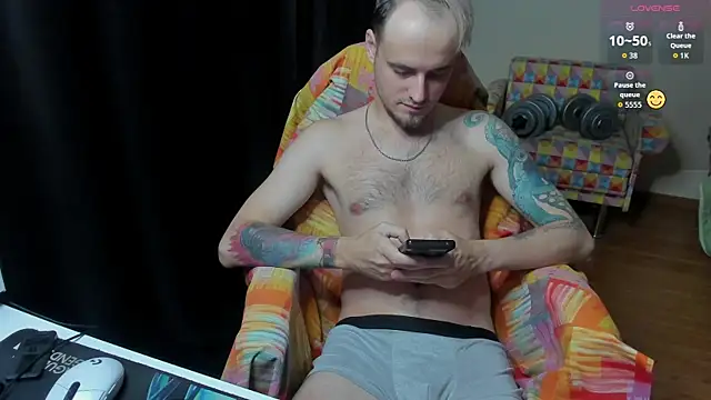 Snapshot of Joel-Pataki chatting on October 30, 2025, 4:25 am Joel-Pataki online show from October 30, 2025, 4:25 am